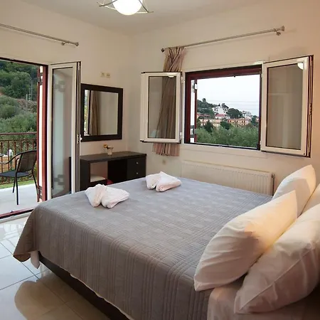 Villa Regina Ioanna Villas