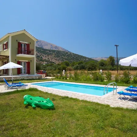 Villa Regina Ioanna Villas *