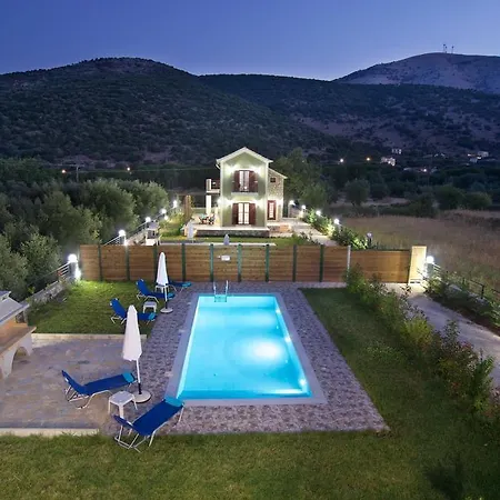 Villa Regina Ioanna Villas