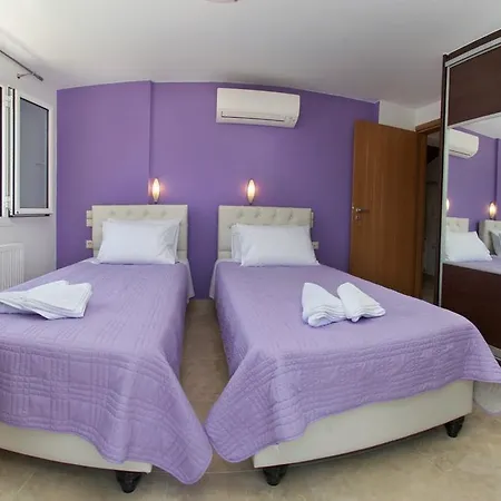 Villa Regina Ioanna Villas